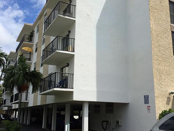 4th image of 18100 Atlantic Blvd