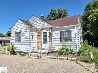 3106 W Pierson Rd, Flint, MI 48504