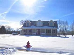 300 Penny Ln, Dundee, MI 48131