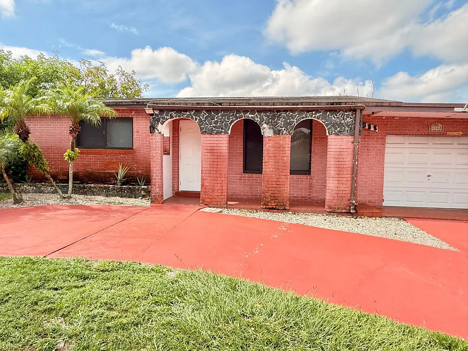 4088 SW 51 ST