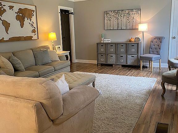 Spacious living room