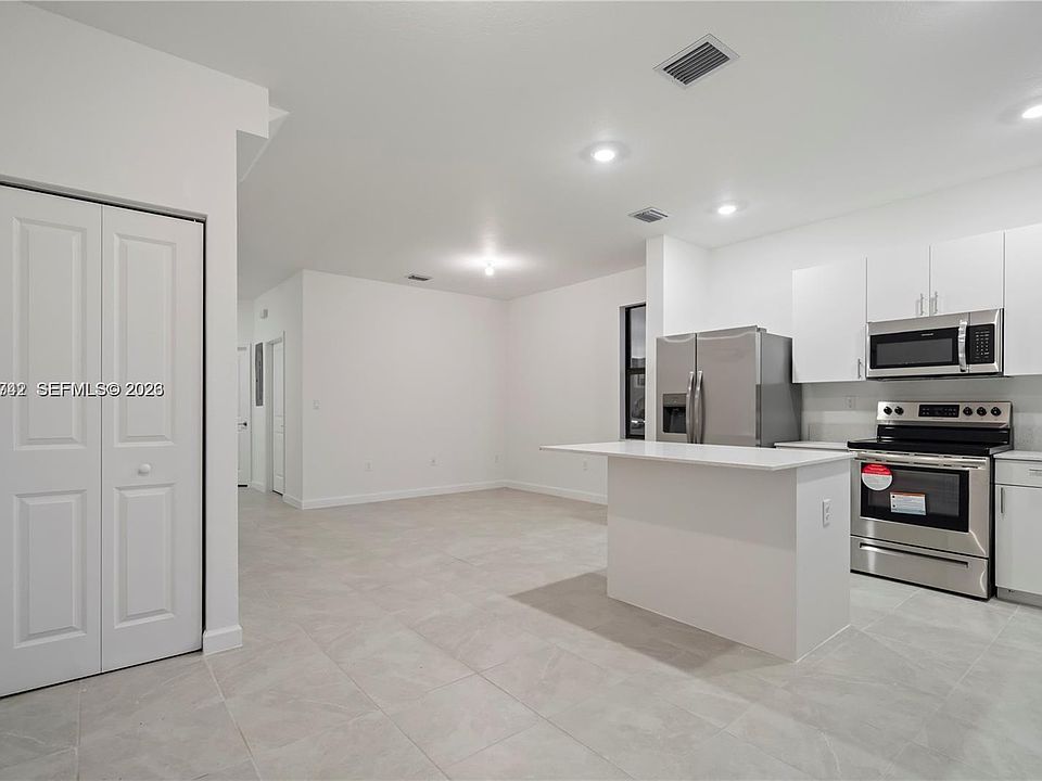 2nd image of 11789 SW 245th Ter