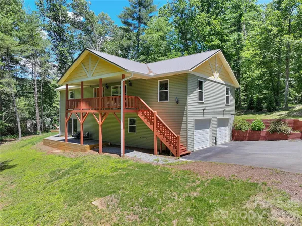 11 Tahchee Trl, Fletcher, NC 28732