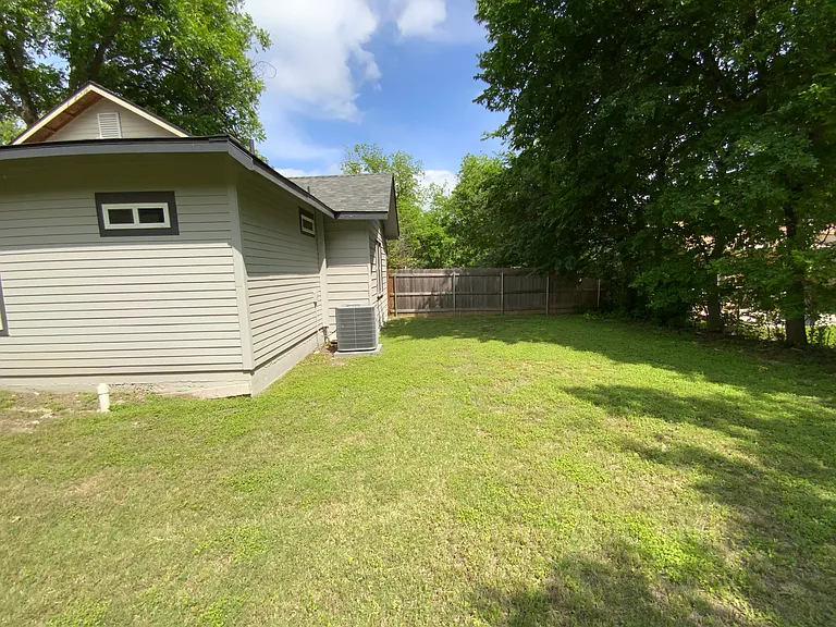 1006 N 7th St — Photo 20