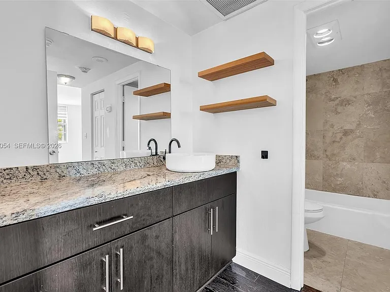 500 Bayview Dr #228 — Photo 21