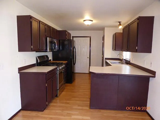 4 bed, 1.5 bath, 1640 sqft, $2,150 — Photo 4
