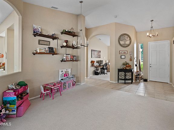 3rd image of 5434 W SAINT JOHN Road
