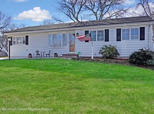 17 Bucknell Rd, Parlin, NJ 08859