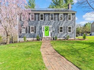 7 Holbrook St, Medway, MA 02053
