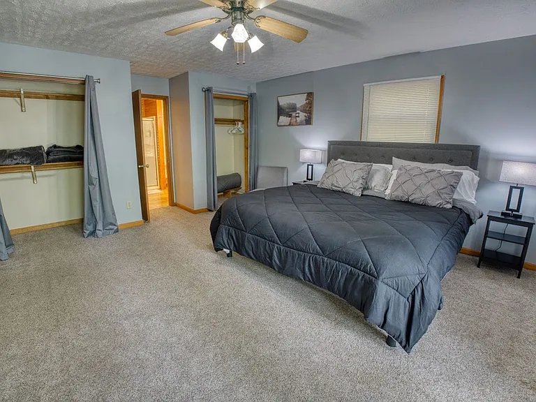 75 Forest Glen Dr — Photo 18