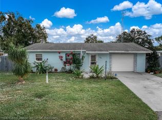 921 Killarney Dr, Sebring, FL 33870