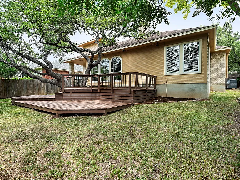 6921 Auckland Dr — Photo 31