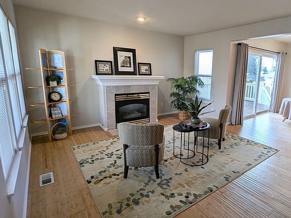 Front Living Room with Gas Fireplace