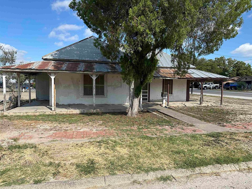 1st image of 1406 W Chapoy St