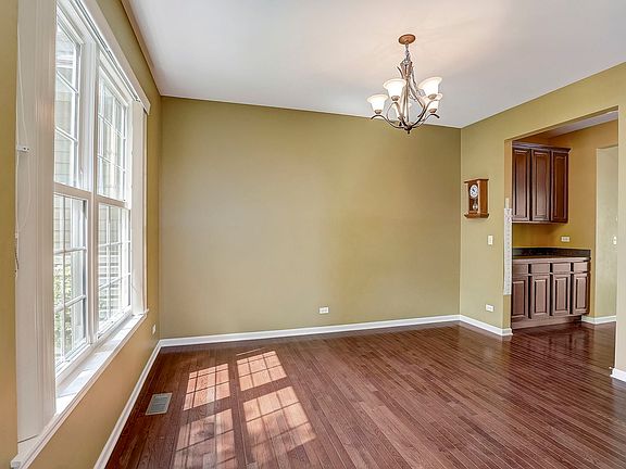 4th image of 12937 Meadow Ln