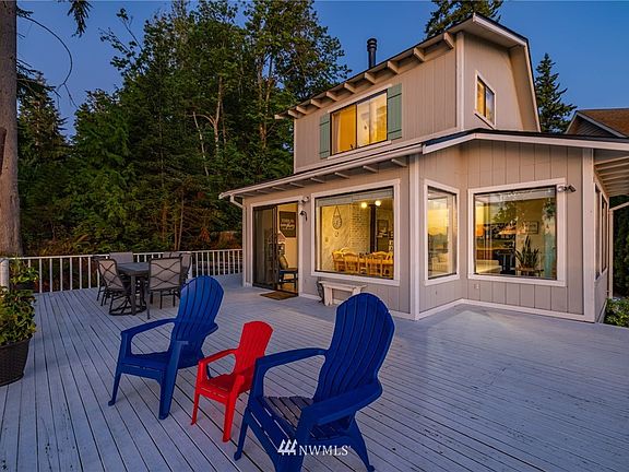 800 sf +/- deck offers lots of seating options with views from every angle