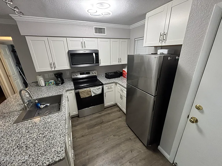 256 Lake Havasu Ave S #B72 — Photo 12