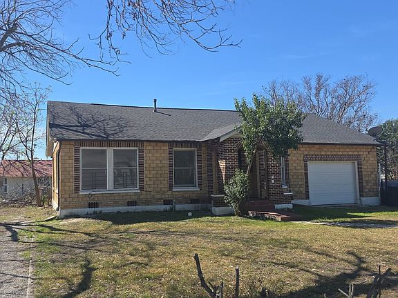2nd image of 202 Betty Jean St