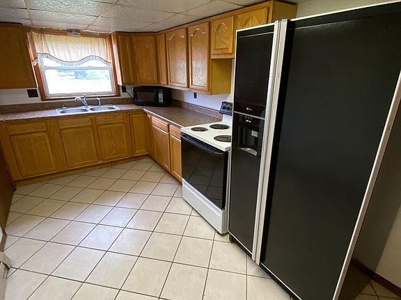 4th image of 369 Mount Airy Dr #2