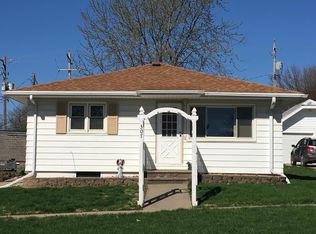 307 Brady St, Minden, IA 51553