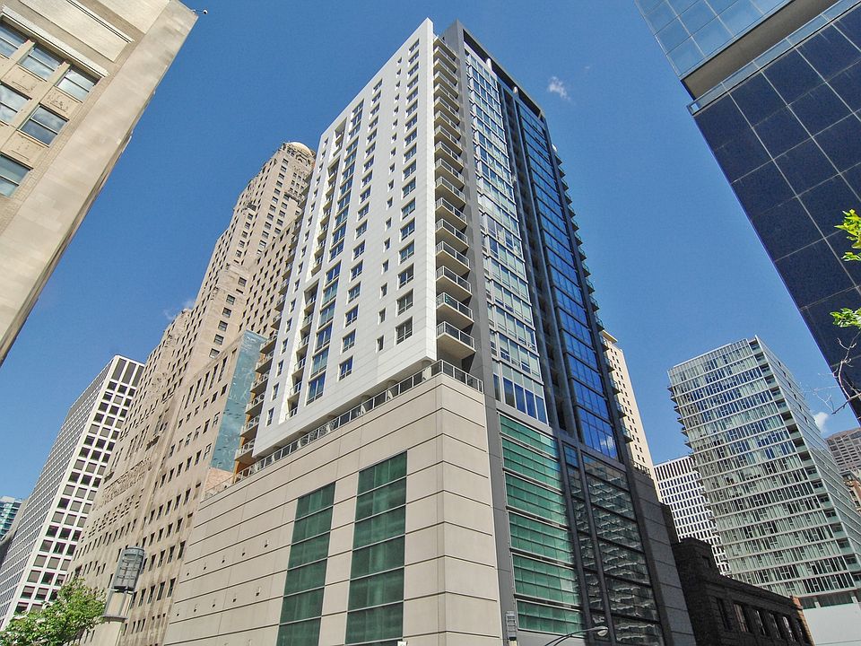 1st image of 160 E Illinois St APT 1002