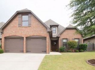 2386 Abbeyglen Cir, Hoover, AL 35226