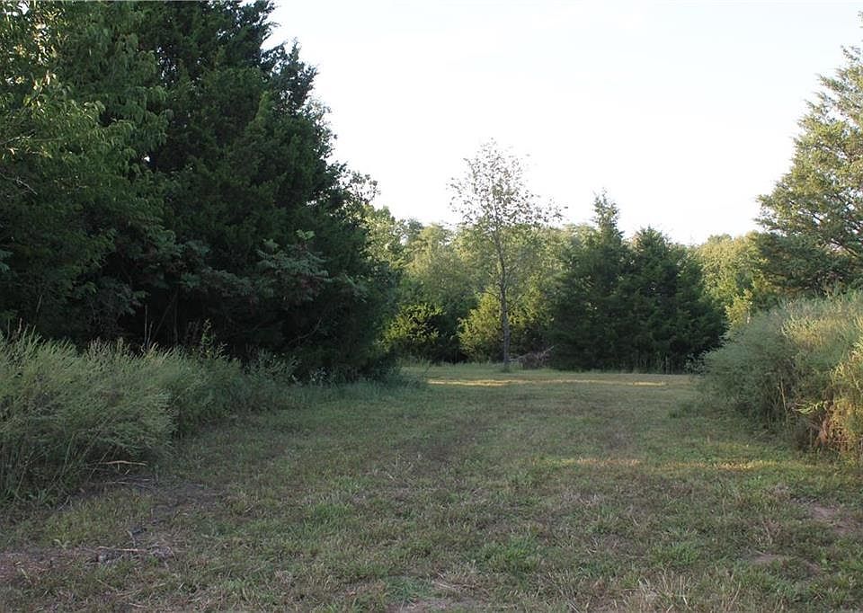 2nd image of 30109 E Major Rd