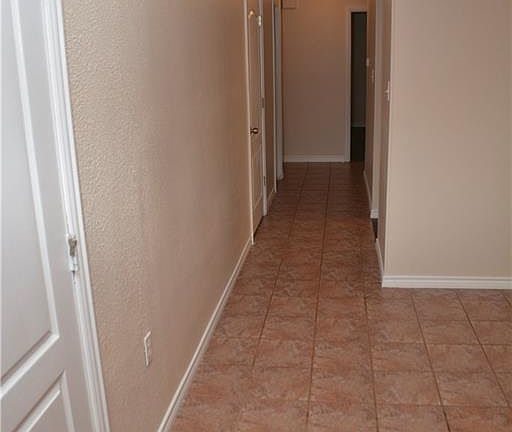 2nd image of 1106 Cardinal Oaks Dr