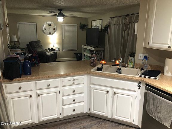 5th image of 6404 W Paradise Ln