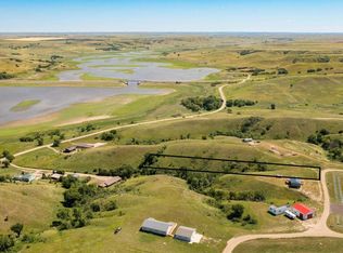 221 Beaver Bay Trl, Linton, ND 58552