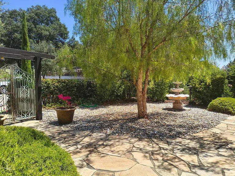 5420 Palma Ave #1 — Photo 3