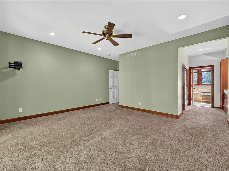 3187 Turnberry Dr — Photo 23