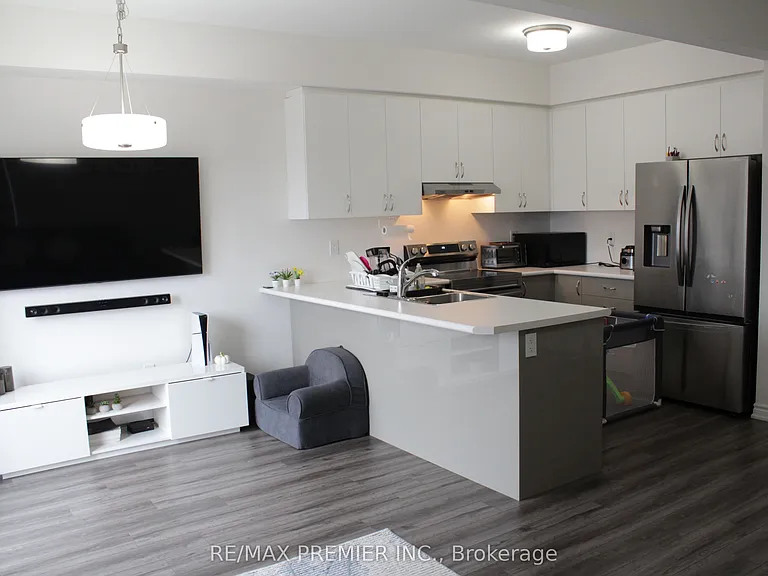 620 Colborne St W #43 — Photo 6