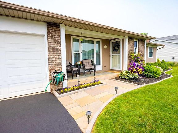 2nd image of 67 Orchard Creek Cir