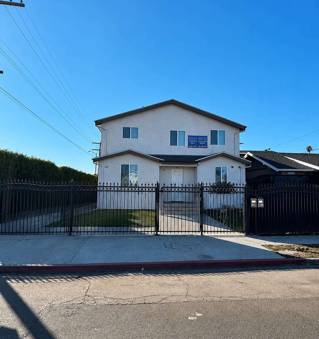 5 bed, 1893 sqft, $4,200 — Photo 1