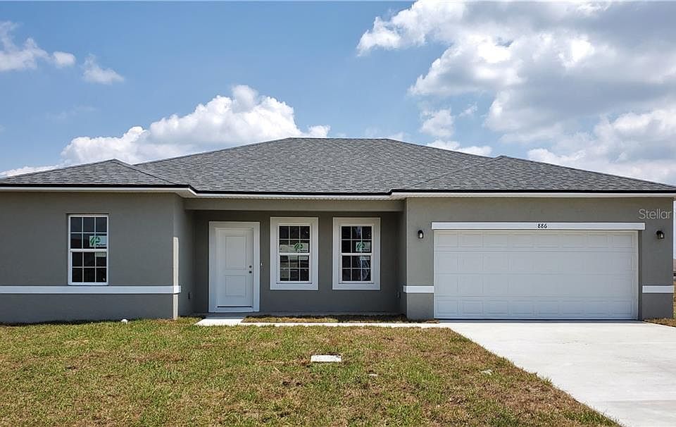 1st image of 886 Fraser Dr