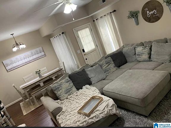 4th image of 44 Park Dr S