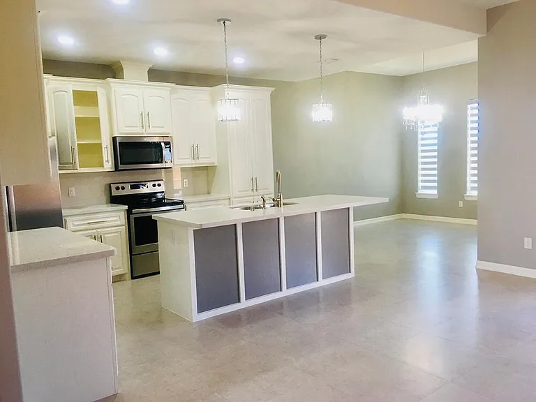 3873 Tolosa St — Photo 78