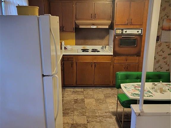 4th image of 3319 Woodlea Dr