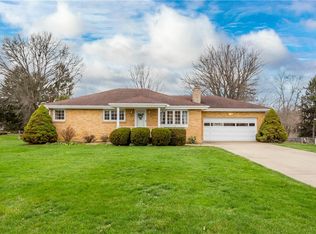 9 Freedom Dr, Bridgeville, PA 15017