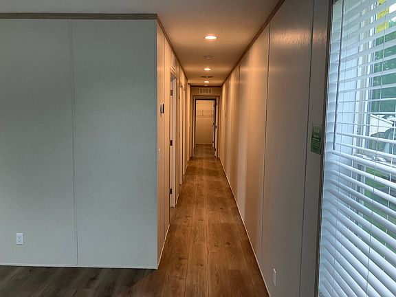 5th image of 1003 S Park Dr #1003