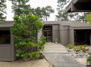 8 Chatswood Pl, Monterey, CA 93940