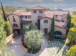 4 Thomas Rd, Mission Viejo, CA 92694