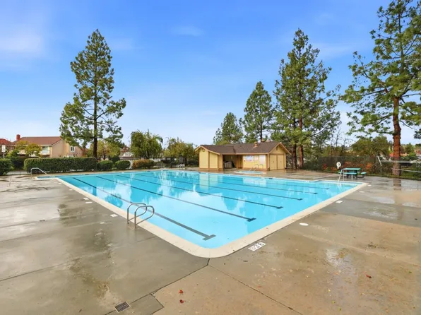 1059 Quail Creek Cir, San Jose, CA 95120