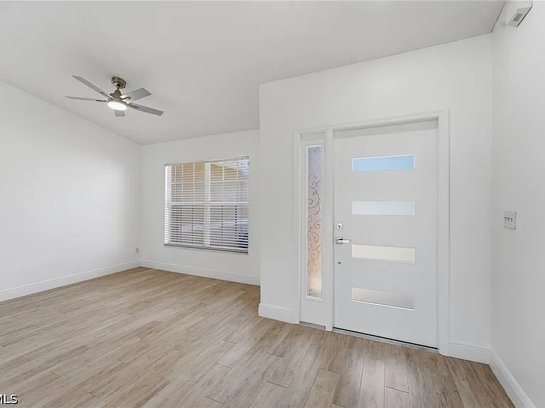 1309 SW 29th St — Photo 4
