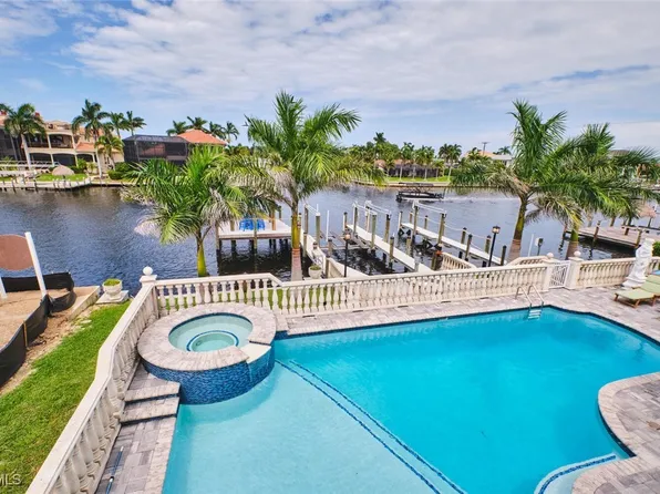 5318 Bayside Ct, Cape Coral, FL 33904