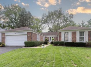 502 Old Hunt Rd, Fox River Grove, IL 60021