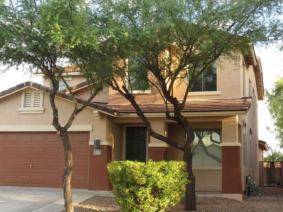 1st image of 949 W Thornbush Pl