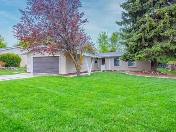 1844 E Southmoor Dr, Salt Lake City, UT 84117