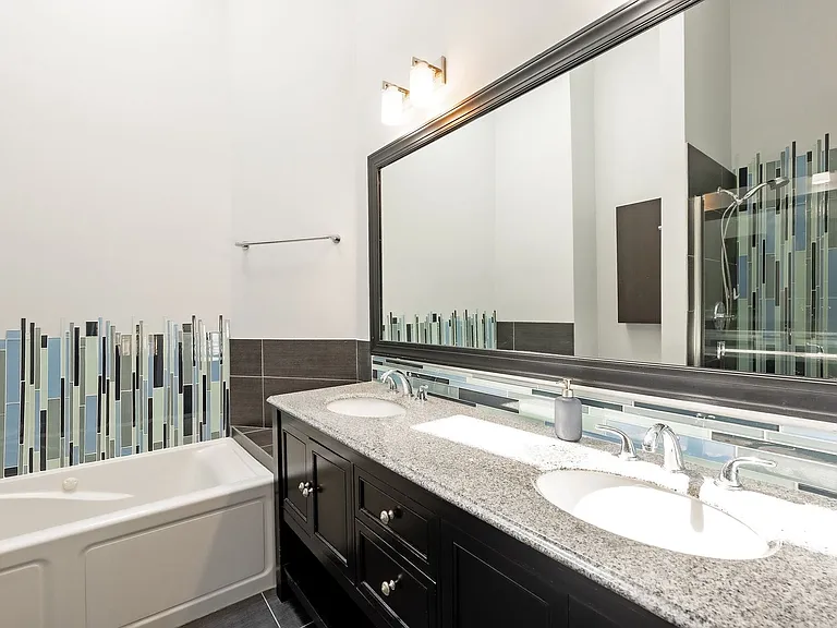 215 Lynn Manor Dr — Photo 36
